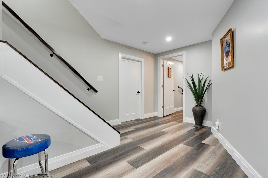 39 Falcon Court Property Photo 35