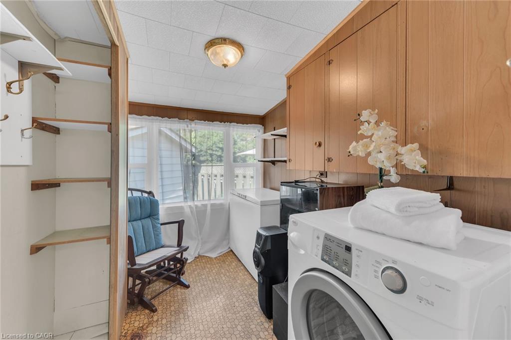 16 Broad Street Property Photo 13