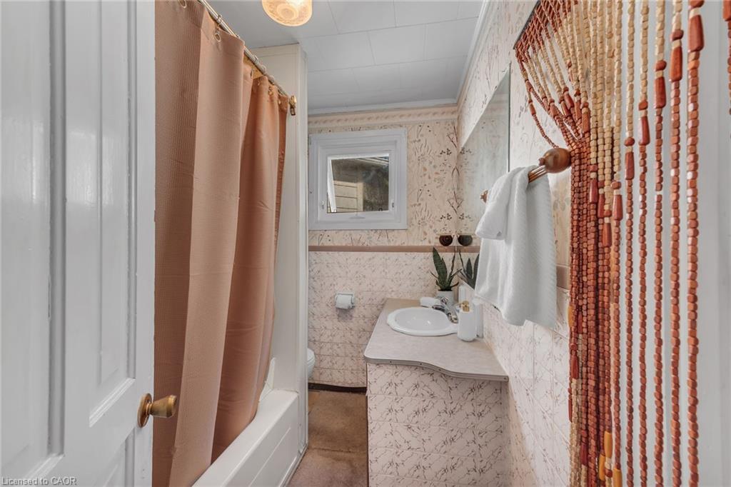 16 Broad Street Property Photo 23
