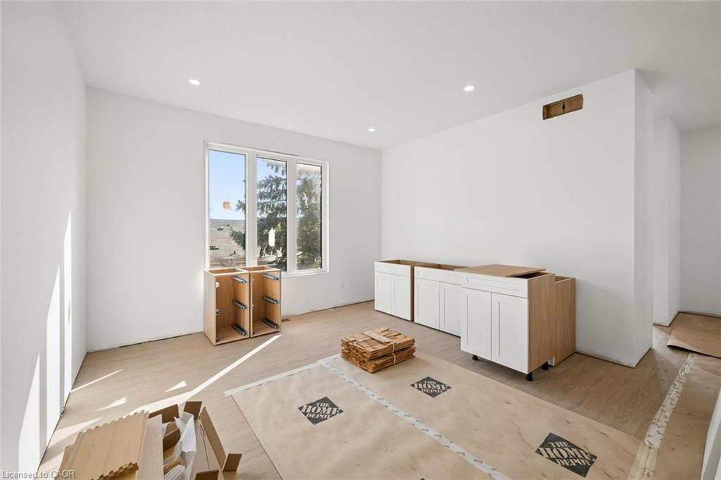 138 Charlotta Street Property Photo 12