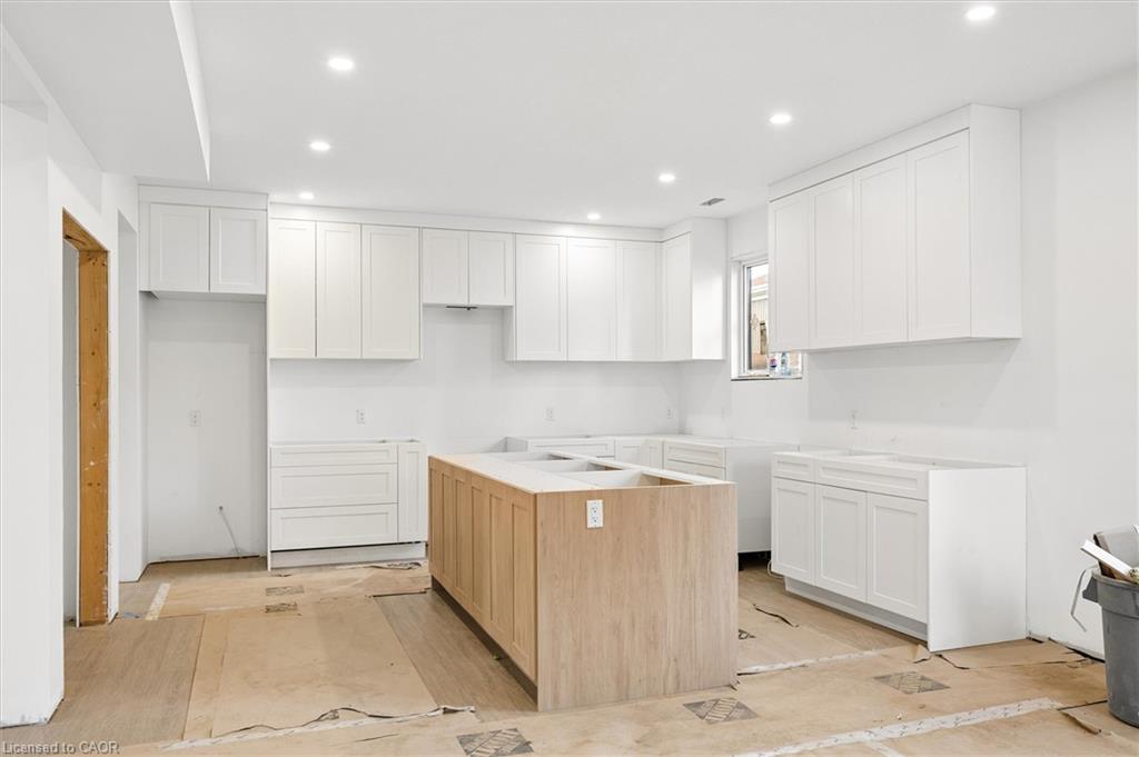 138 Charlotta Street Property Photo 32