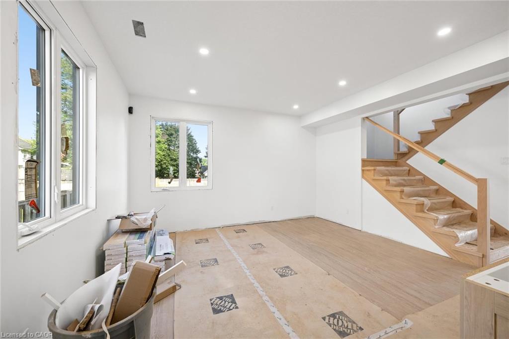 138 Charlotta Street Property Photo 33