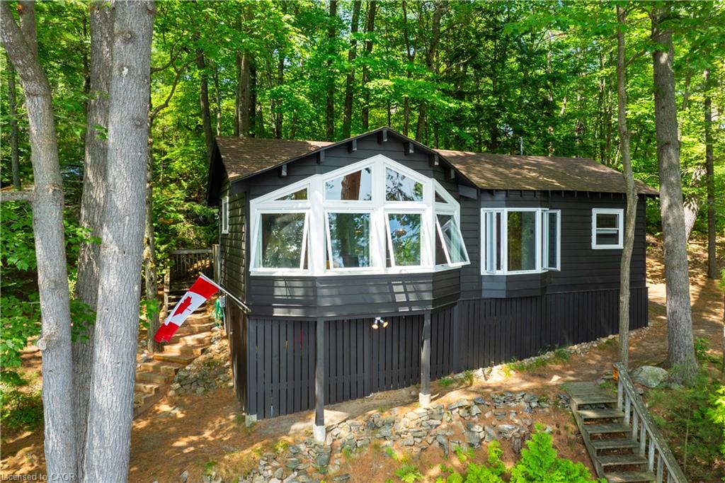 1009 Fogo Street Property Photo 1
