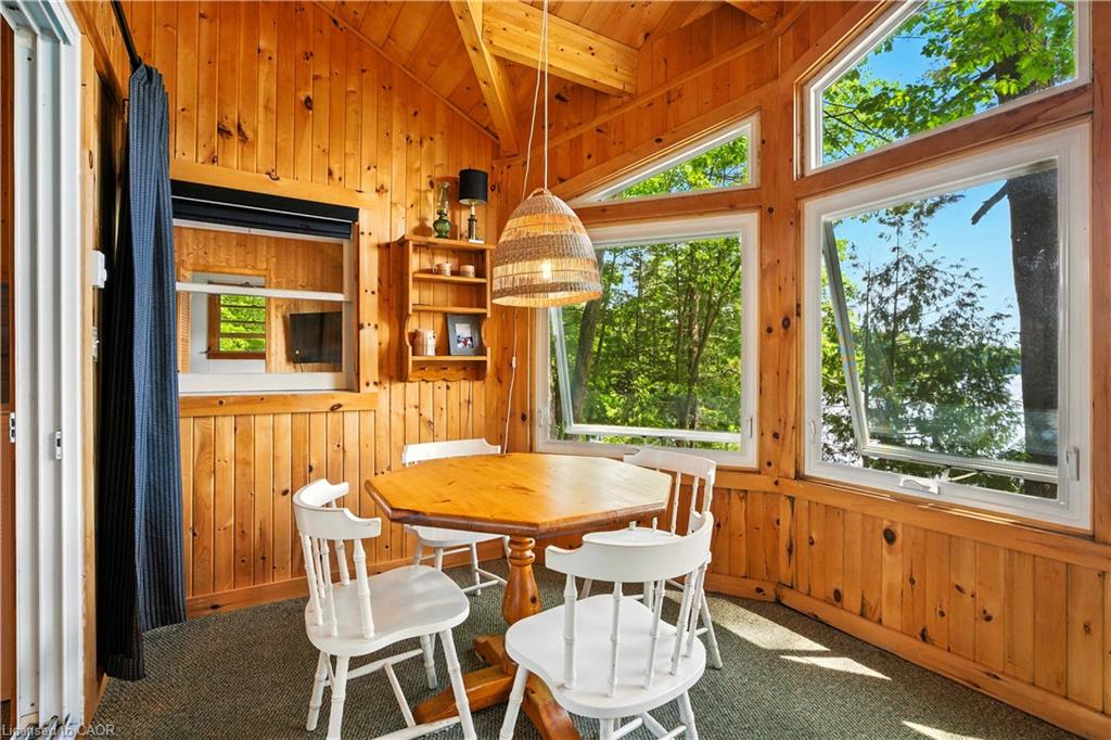 1009 Fogo Street Property Photo 22