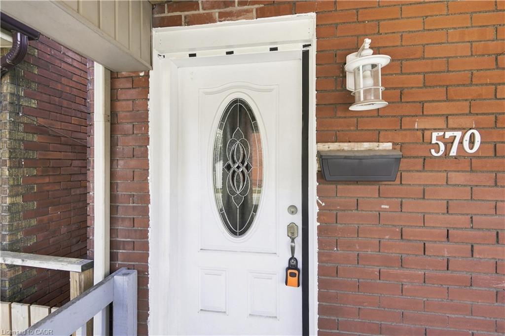 570 Cannon Street E Property Photo 8