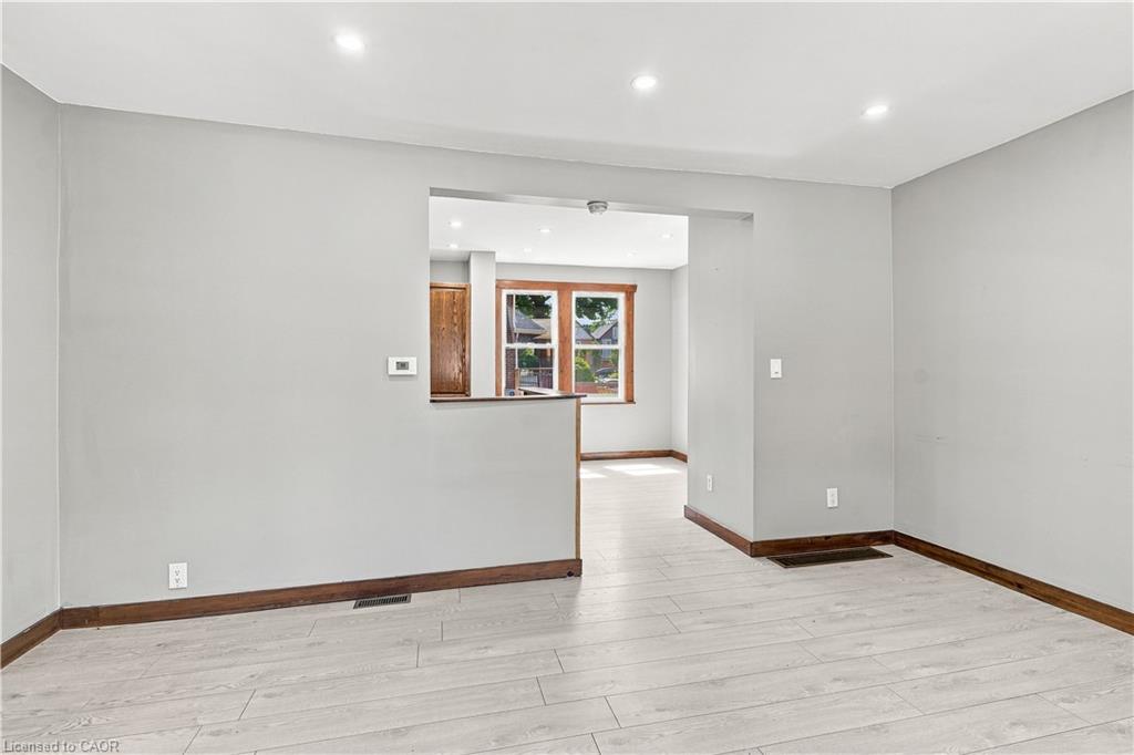 570 Cannon Street E Property Photo 13