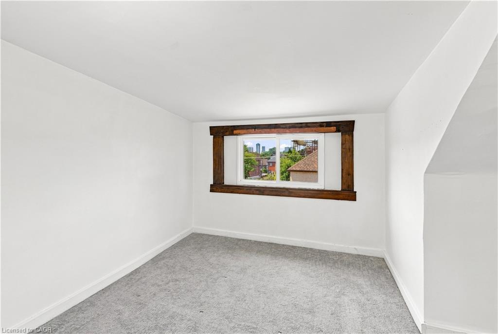 570 Cannon Street E Property Photo 32