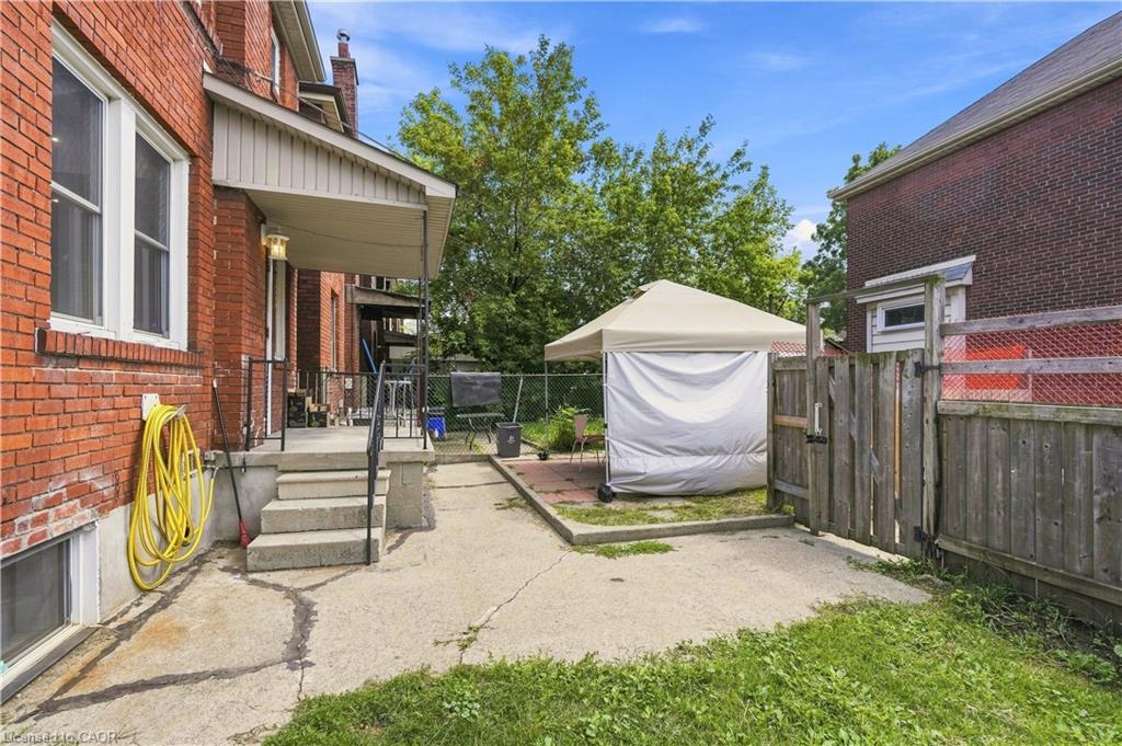 570 Cannon Street E Property Photo 37