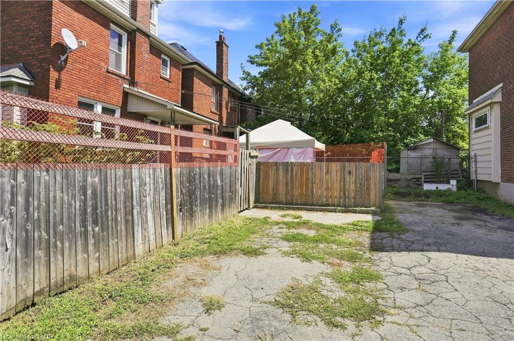570 Cannon Street E Property Photo 41