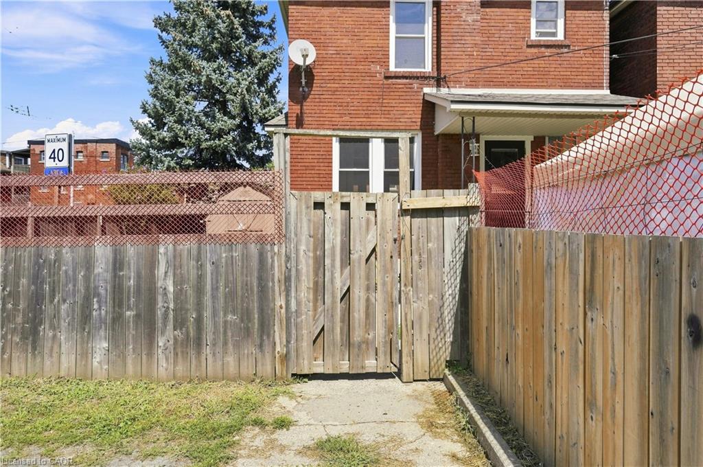 570 Cannon Street E Property Photo 42
