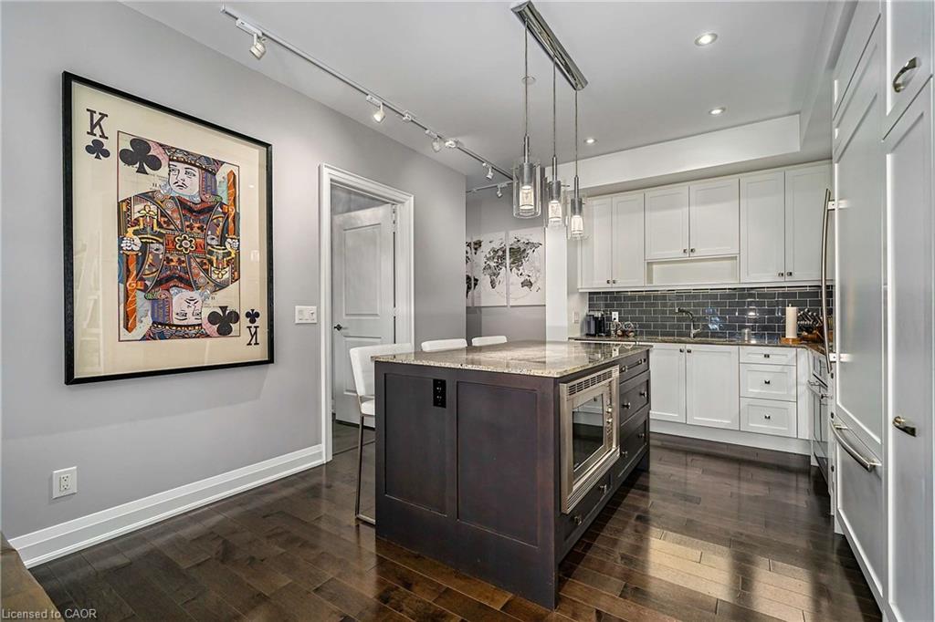 206-11 Bronte Road Property Photo 8