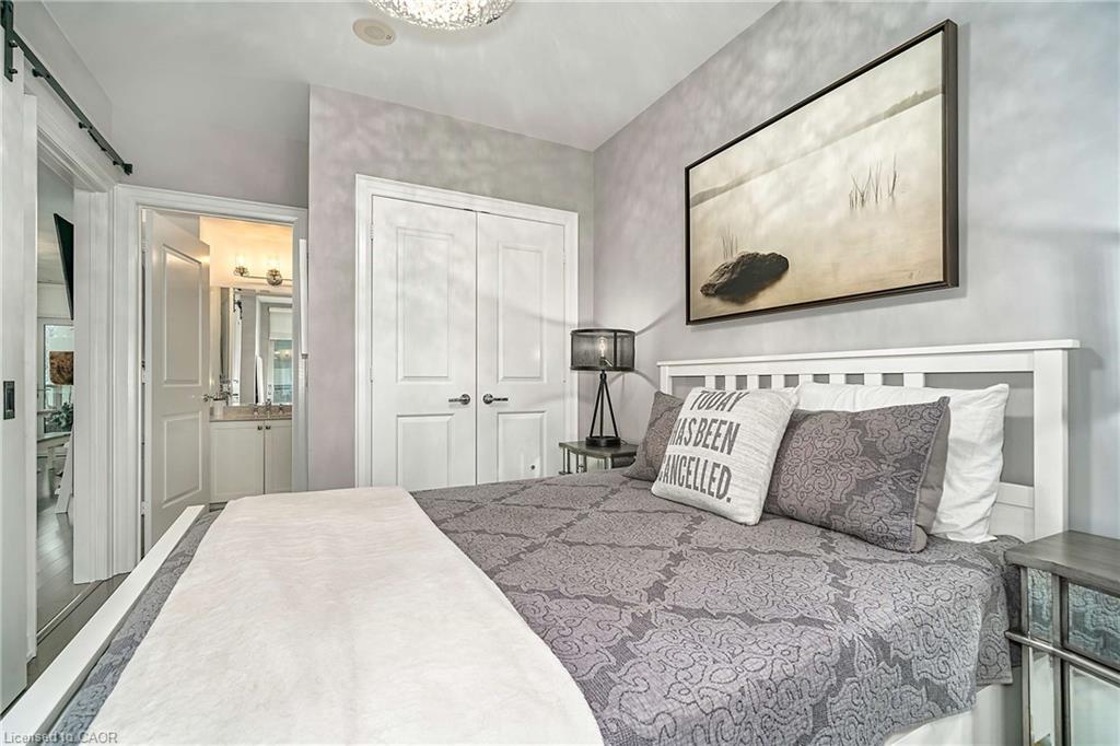 206-11 Bronte Road Property Photo 16
