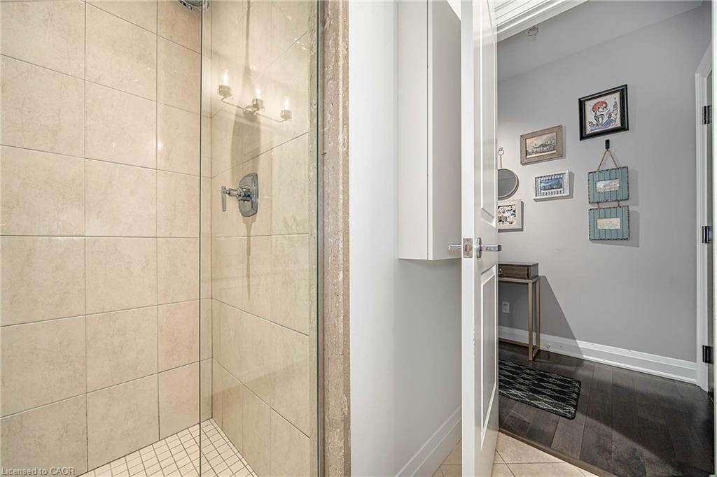 206-11 Bronte Road Property Photo 18
