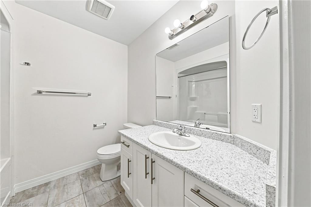 94 Laguna Village Crescent Property Photo 16