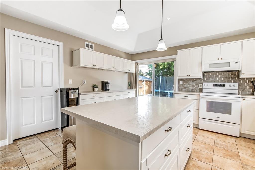 6 Cats Paw Drive Property Photo 8