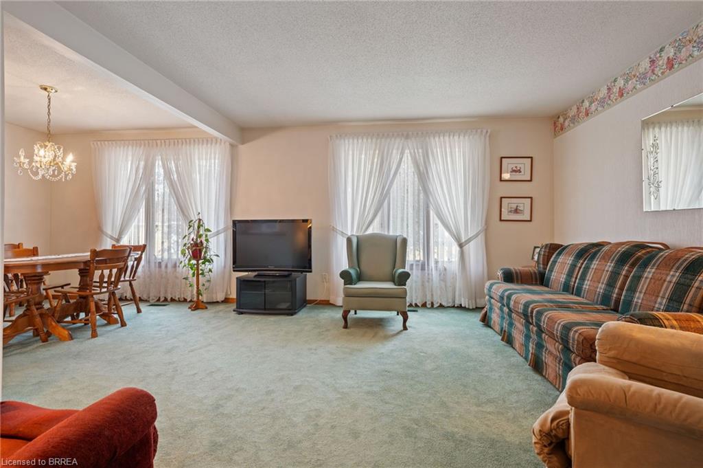 55 Edward Street Property Photo 6