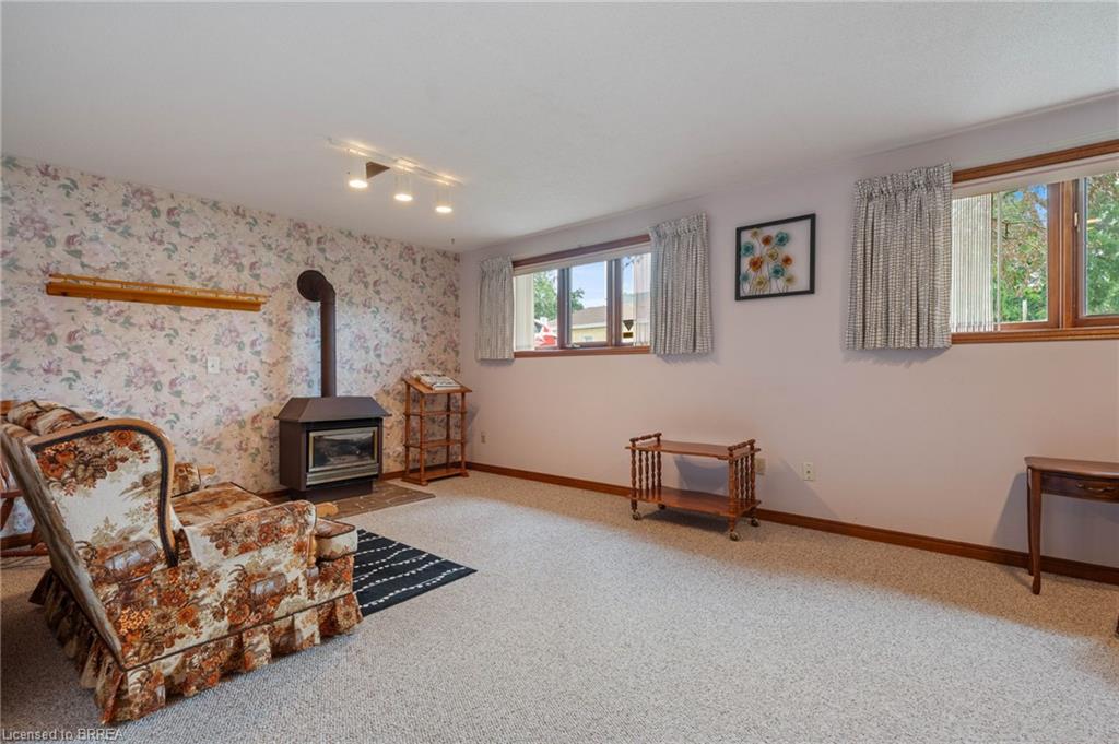 55 Edward Street Property Photo 15