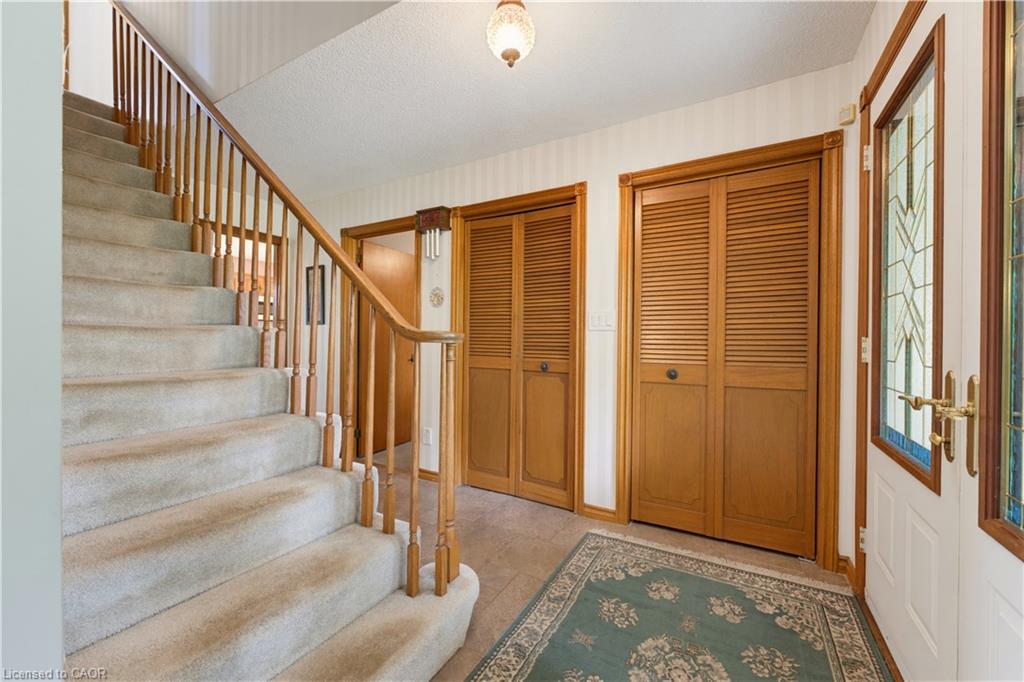 901 Safari Road Property Photo 9