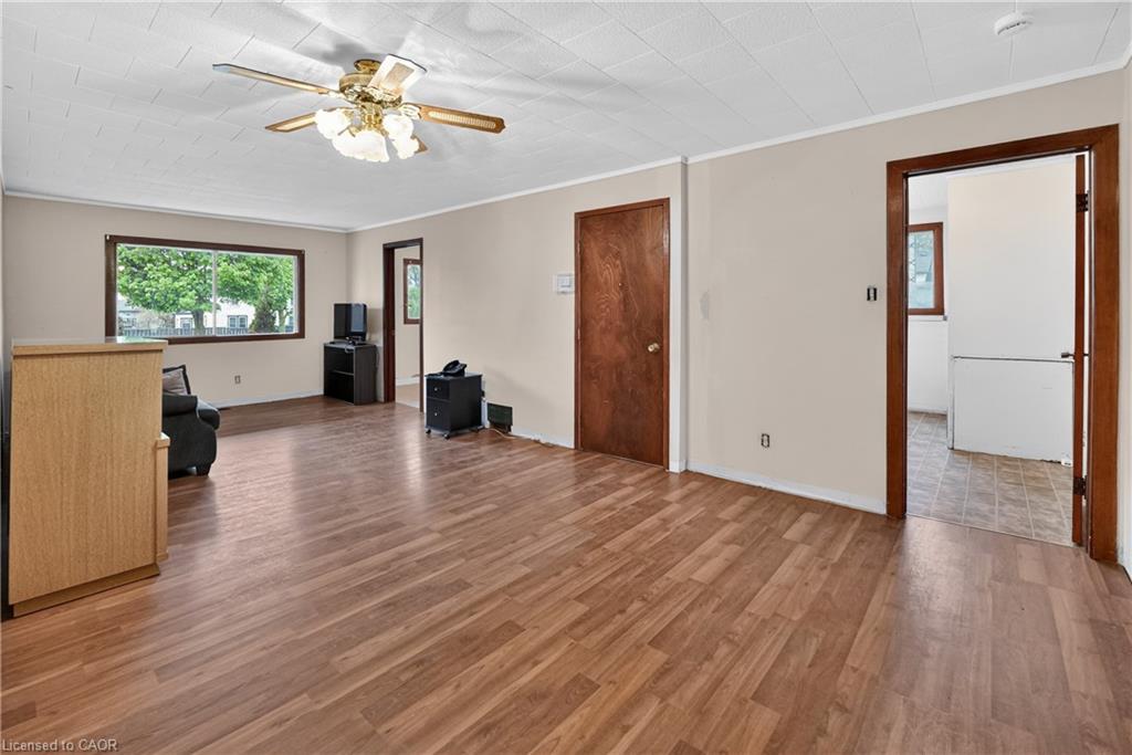 119 North Cayuga Street W Property Photo 9