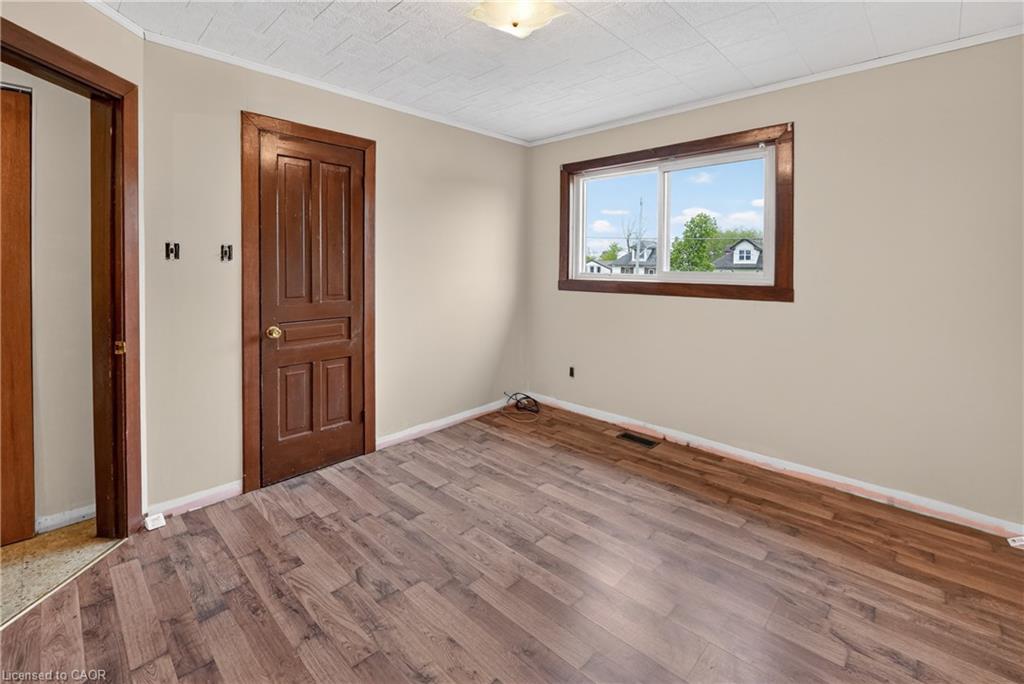 119 North Cayuga Street W Property Photo 27