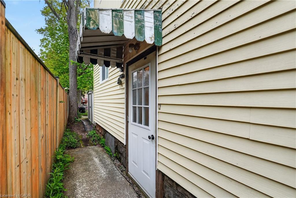 119 North Cayuga Street W Property Photo 30