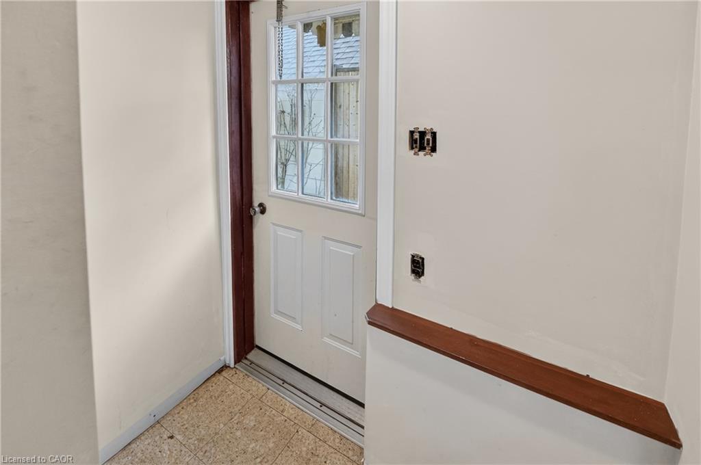 119 North Cayuga Street W Property Photo 31