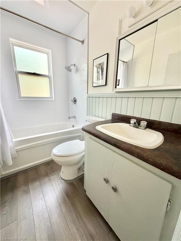 446 Upper Gage Avenue Property Photo 11
