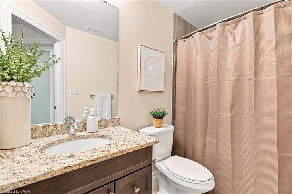 206-23 Stumpf Street Property Photo 20