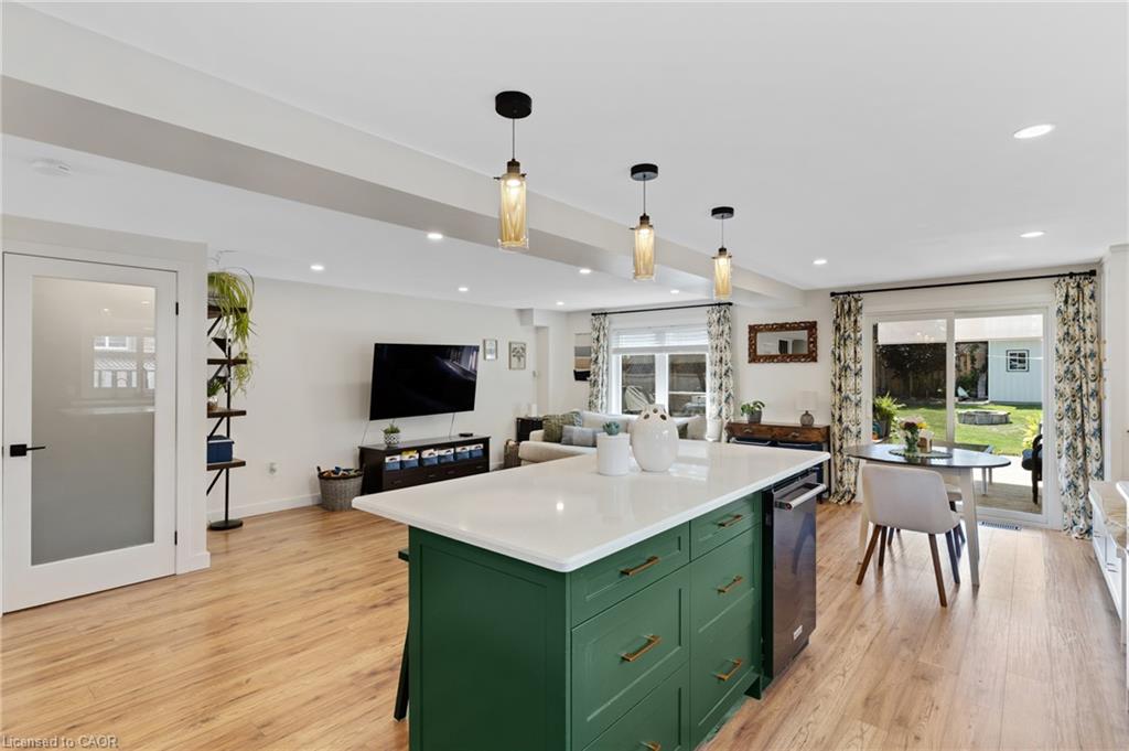 311 Misty Crescent Property Photo 15