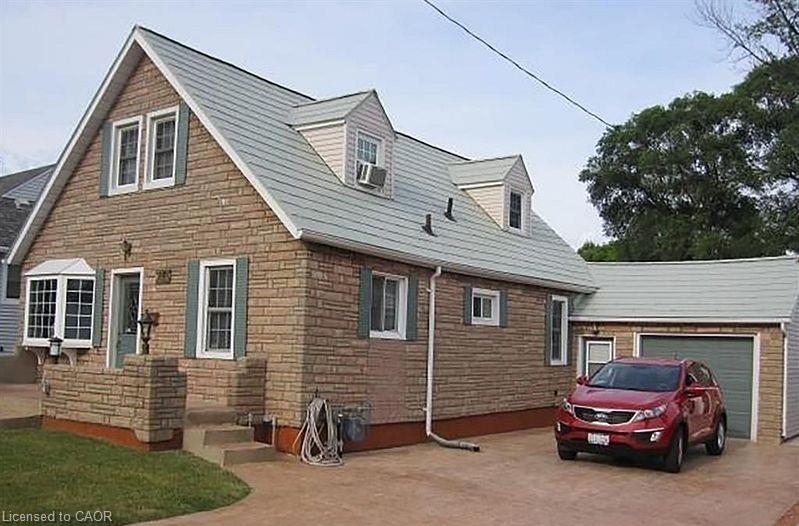 744 Copland Road Property Photo 1