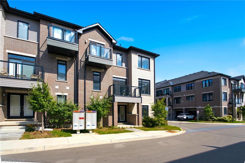 601-585 Colborne Street Property Photo 5