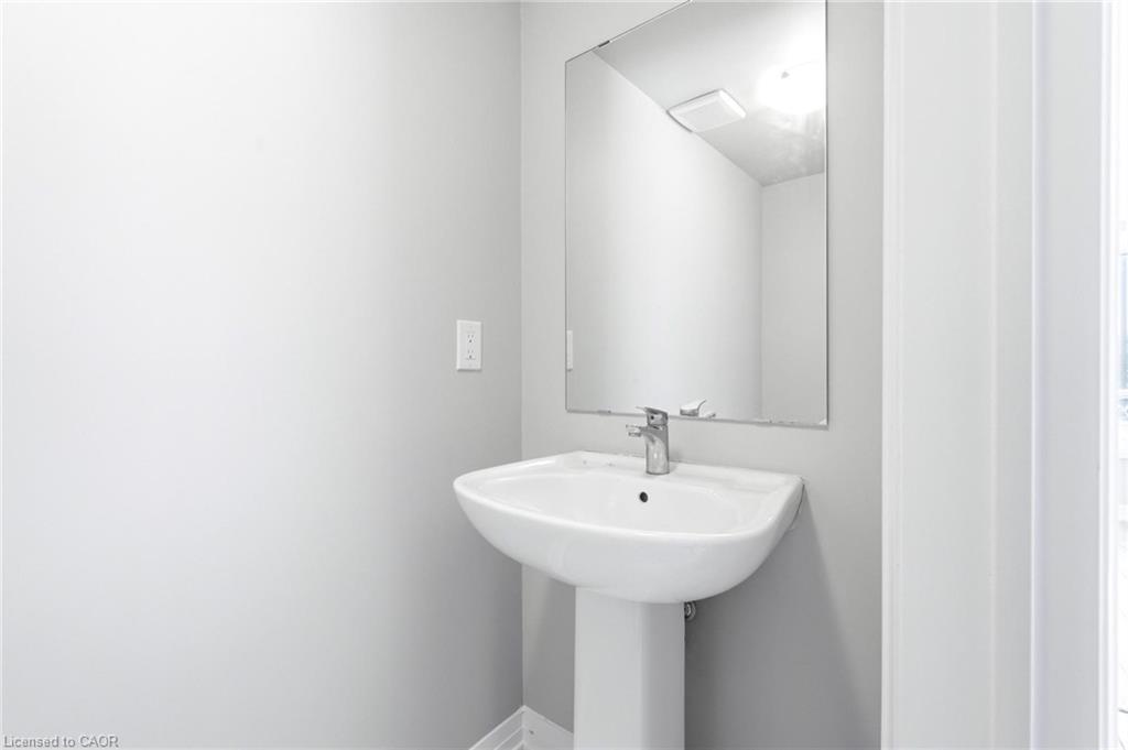 601-585 Colborne Street Property Photo 10