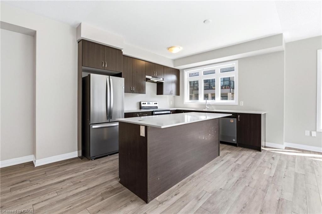 601-585 Colborne Street Property Photo 15