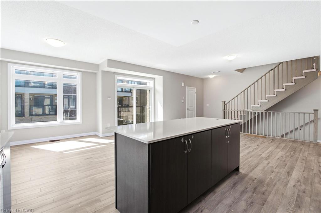 601-585 Colborne Street Property Photo 17