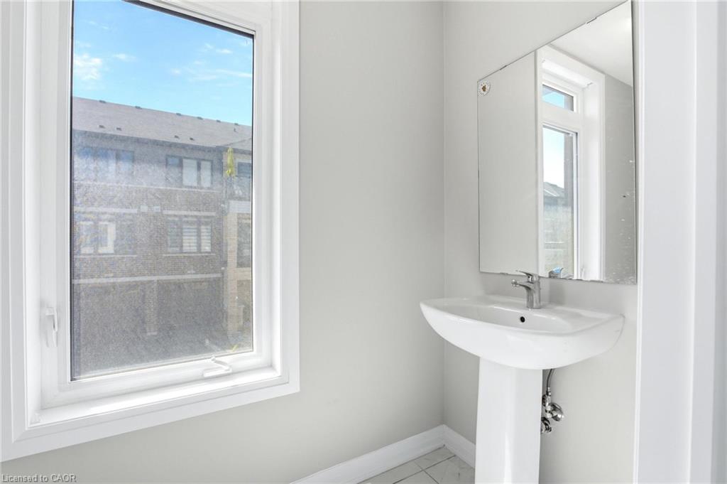 601-585 Colborne Street Property Photo 20