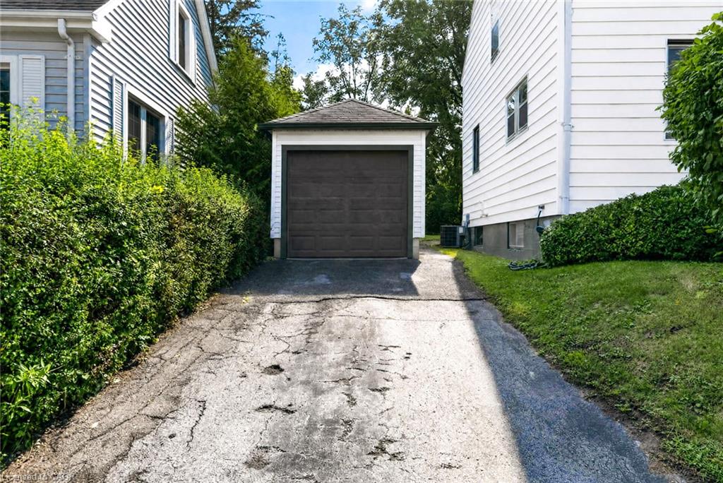 21 Ormond Crescent Property Photo 3