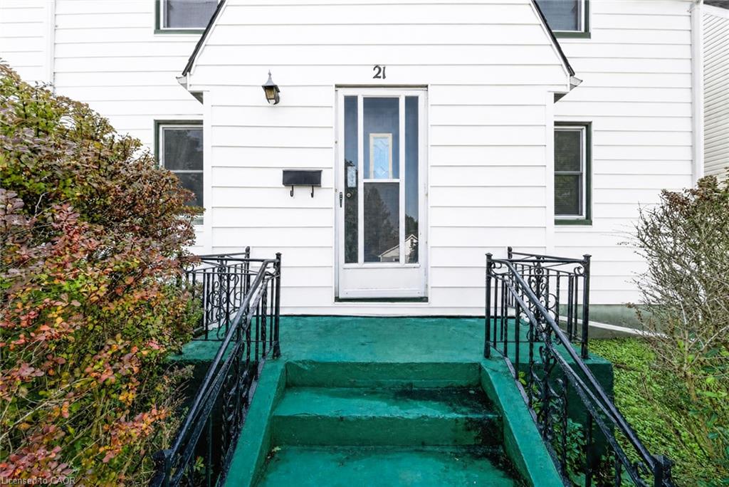 21 Ormond Crescent Property Photo 4