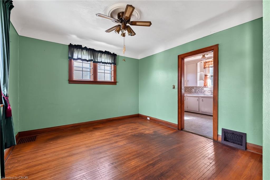 21 Ormond Crescent Property Photo 9