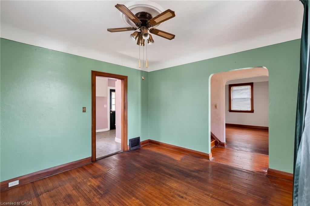 21 Ormond Crescent Property Photo 10