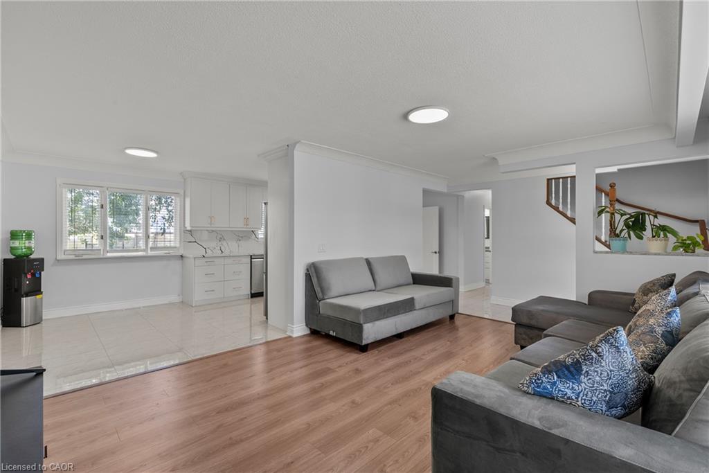1648 Third Avenue Property Photo 8