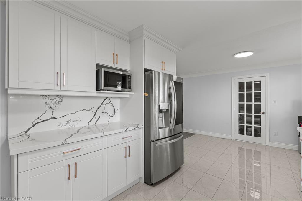 1648 Third Avenue Property Photo 12