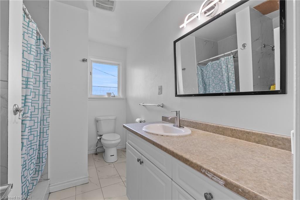 1648 Third Avenue Property Photo 15