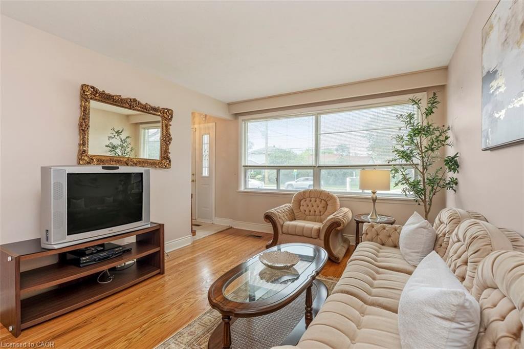 139 Vodden Street E Property Photo 8