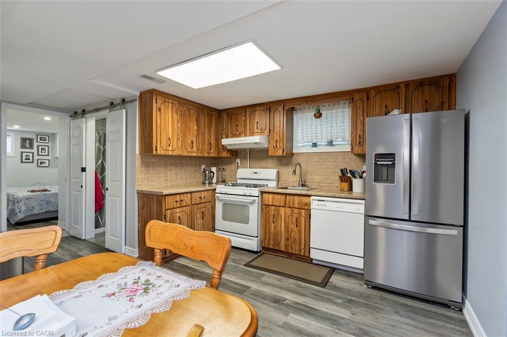 139 Vodden Street E Property Photo 29
