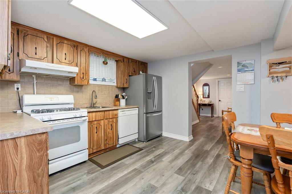 139 Vodden Street E Property Photo 30