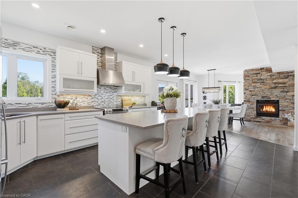 5779 Third Line Property Photo 10