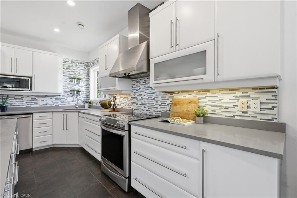 5779 Third Line Property Photo 19