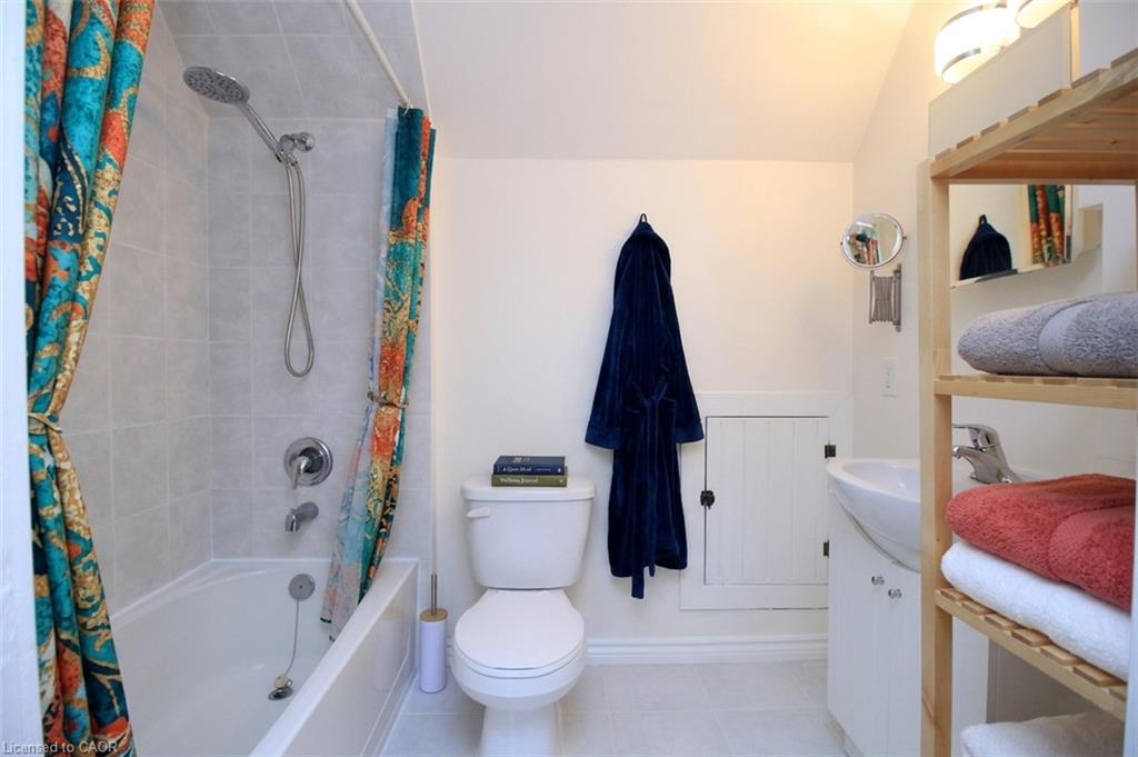 22 Blake Street Property Photo 33