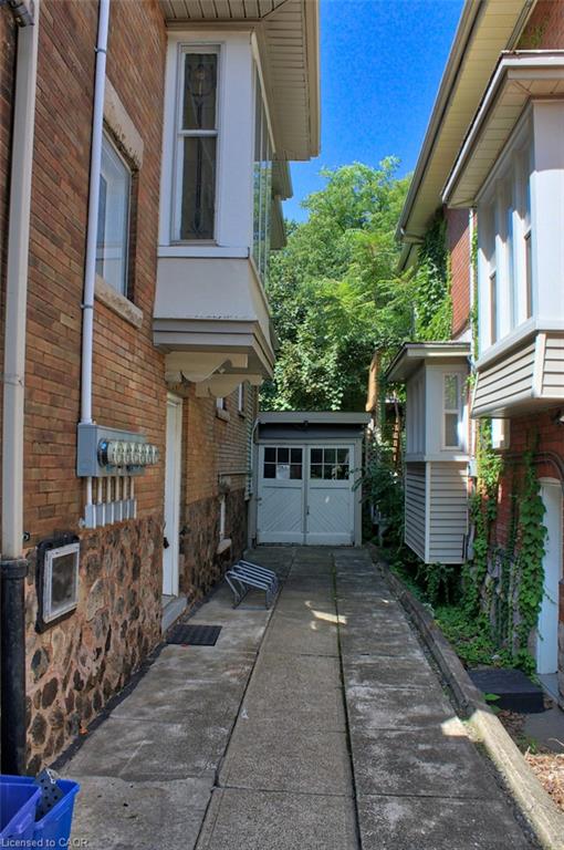 22 Blake Street Property Photo 43