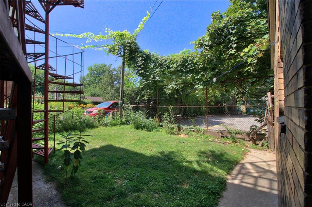 22 Blake Street Property Photo 45